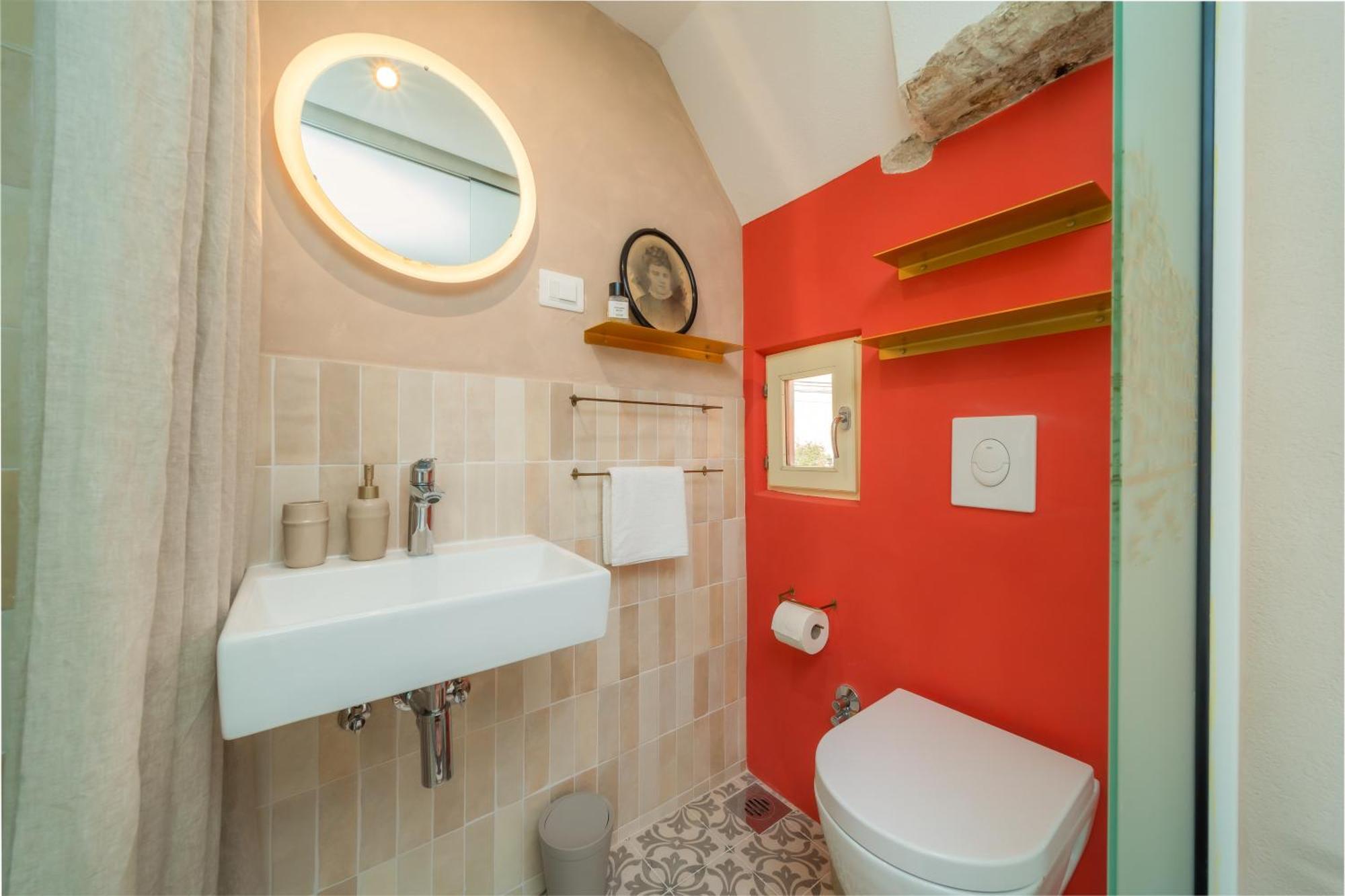 Montalbano Gem - Heritage Studio With Airy Vibes Ровинь Экстерьер фото