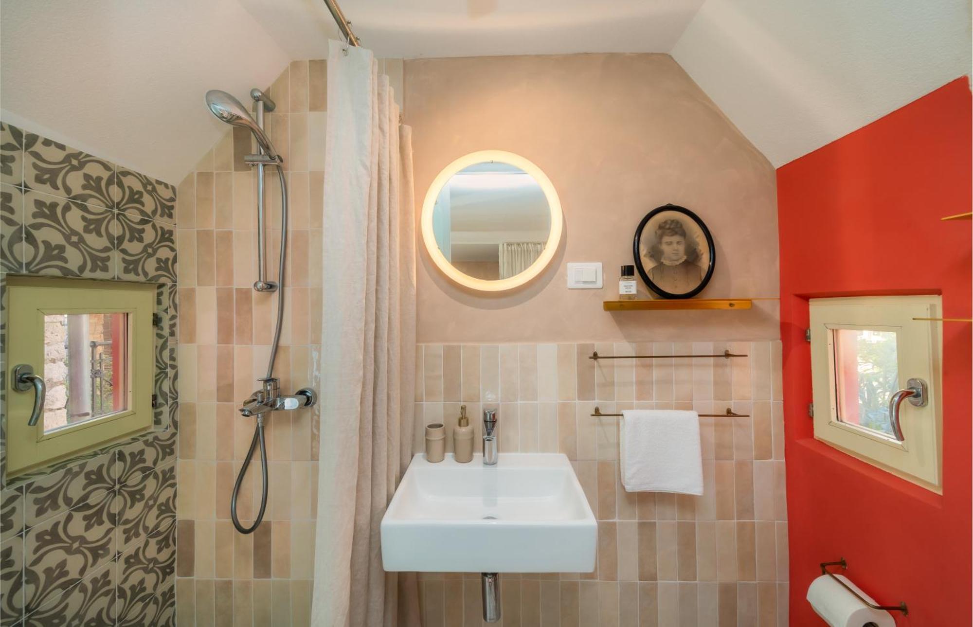 Montalbano Gem - Heritage Studio With Airy Vibes Ровинь Экстерьер фото